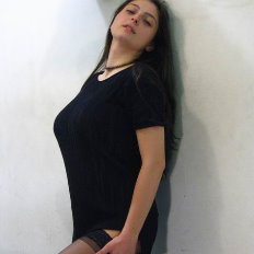 Stéphanie au 08 92 10 55 00